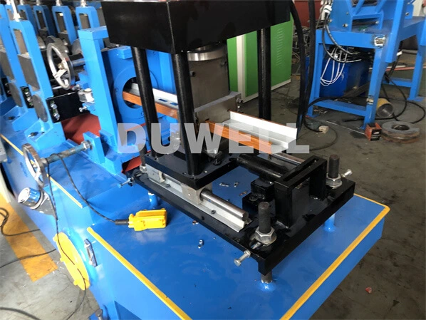 door frame forming machine