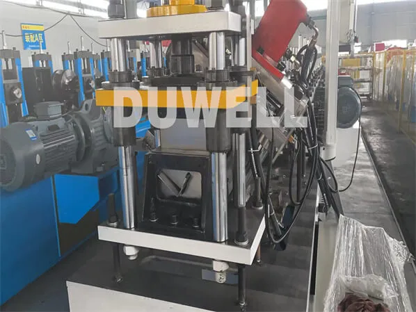 roller shutter door forming machine